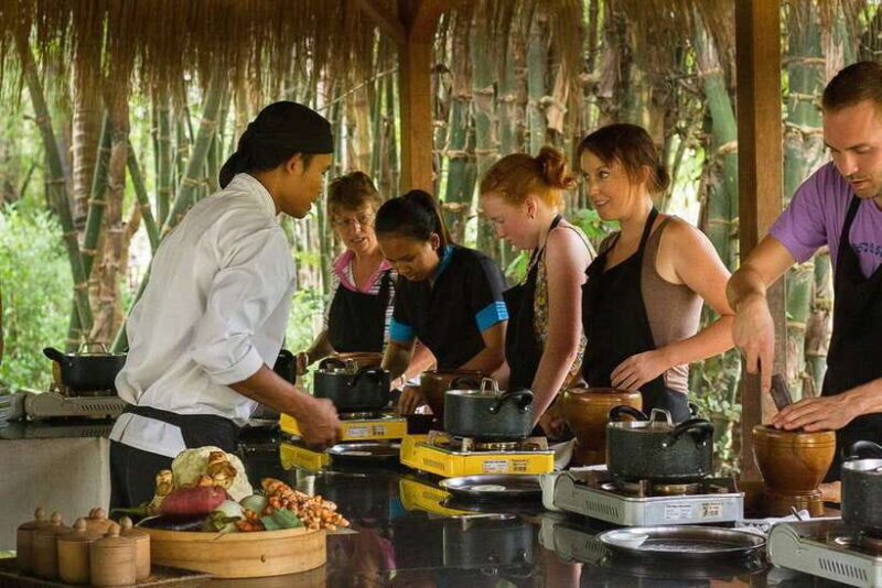 Siem Reap: Half-Day Cambodian Cooking Class - Key Points