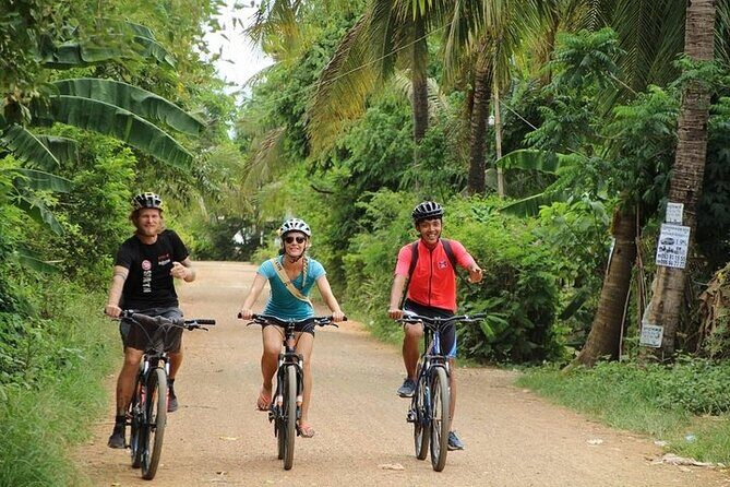 Siem Reap Half Day Countryside Bike Tour with Local Guide - Exploring the Siem Reap Countryside by Bike: An Authentic Half-Day Adventure