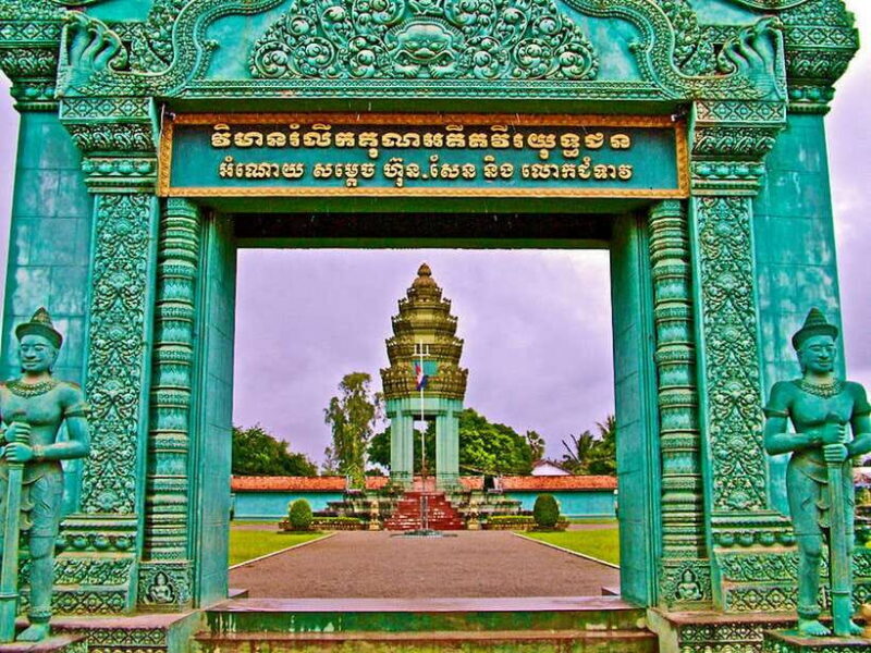 Siem Reap: Khmer Rogue, War museum &landmine museum Day Tour - Key Points