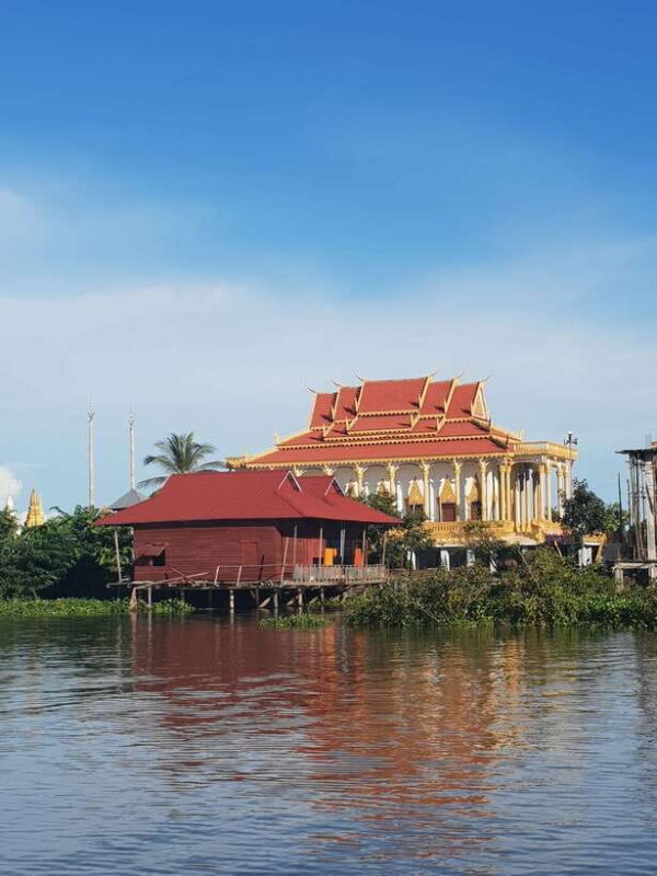 Siem Reap: Kompong Khleang Floating Village Guided Tour - The Experience in Detail