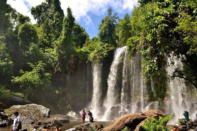 Siem Reap: Kulen Waterfall and 1000 Lingas River Private Tour - FAQs