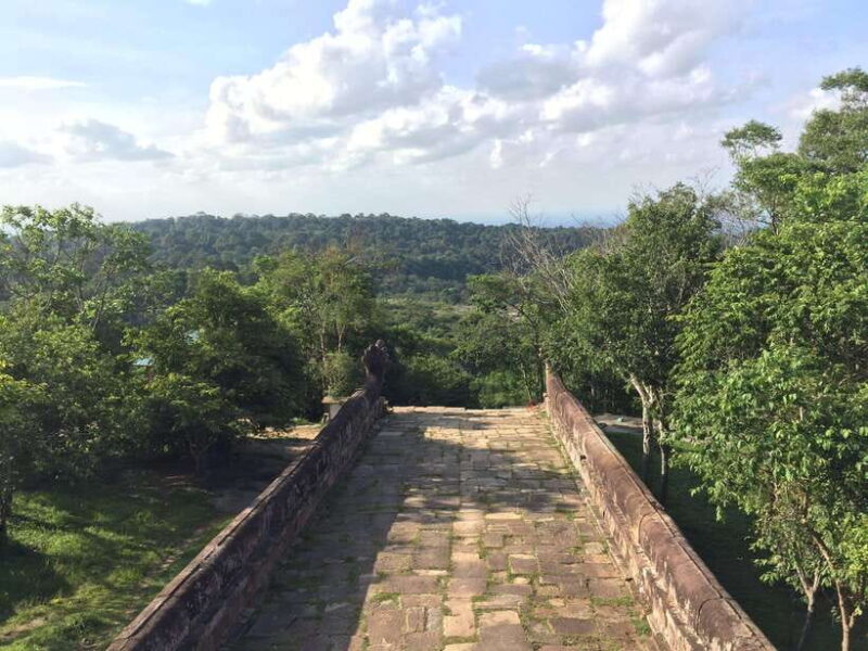 Siem Reap: Preah Vihear Temple Day Trip with Guide - Practical Aspects of the Tour
