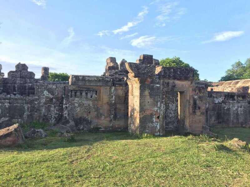 Siem Reap: Preah Vihear Temple Day Trip with Guide - Who Should Consider This Tour?