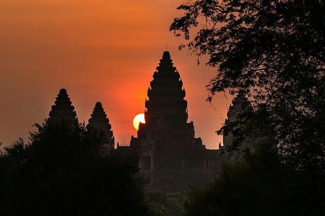 Siem Reap Private Day Tour: Angkor Wat Sunrise, Bayon & Ta Prohm - Exploring the Itinerary in Detail