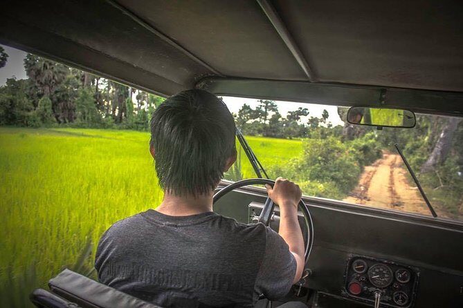 Siem Reap: Silk Farm & Countryside Offbeat Jeep Tour - Exploring the Cambodian Countryside in a Vintage Jeep