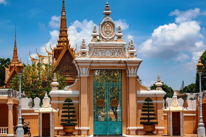 Siem Reap to Phnom Penh by Private Car or Minivan - The Sum Up