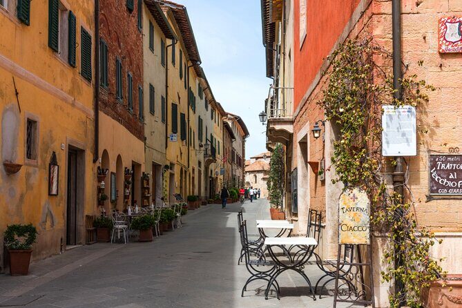 Siena Medieval Power Quest: Self-Guided Family Feud Game - Exploring Siena’s Streets with a Twist