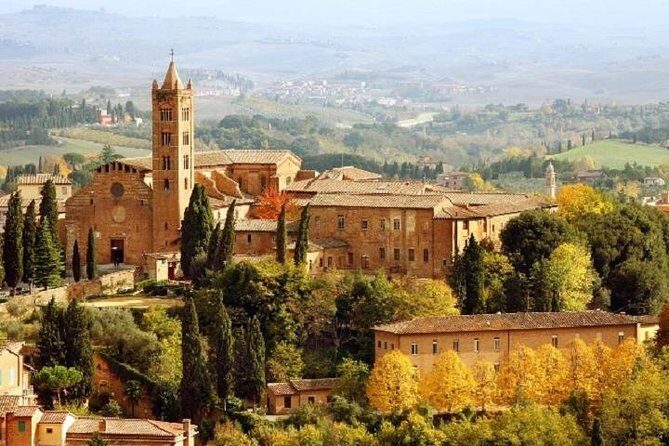 Siena, San Gimignano and Chianti Wine Small Group from Viareggio - Discovering Tuscany With a Guided Eye