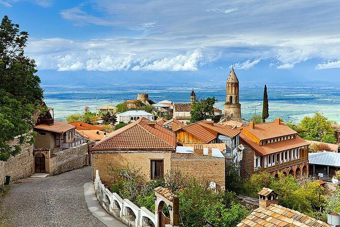 Sighnaghi city of love Private tour with Wine tasting - Key Points