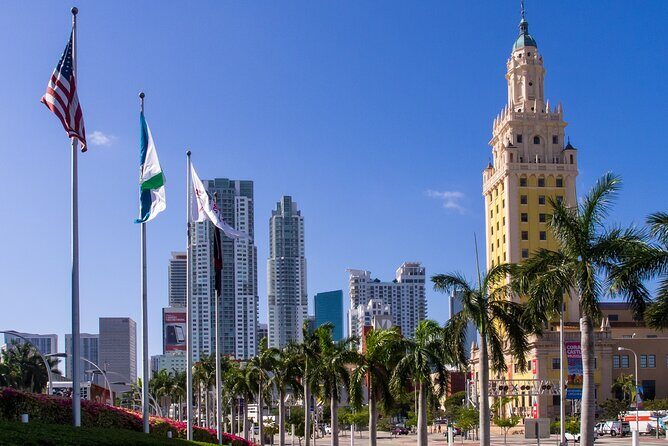 Sights of Downtown Miami: a Smartphone Audio Walking Tour - Who Is This Tour Best For?