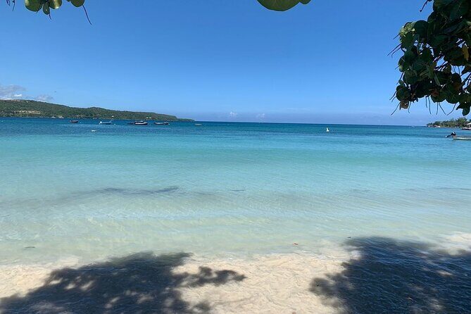 Sightseeing& Beach with stops for Shopping and lunch in Ocho Rios - Transportation, Group Size, and Practicalities