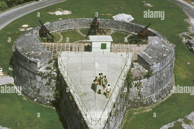 Sightseeing Island Tours Nassau Bahamas Paradise Island - An In-Depth Look at the Nassau Private Taxi Tour