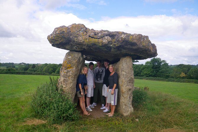 Sightseeing Tour Cardiff Bay and Vale of Glamorgan Full-Day Driver Guided - Exploring Cardiff Bay and the Vale of Glamorgan: A Detailed Look