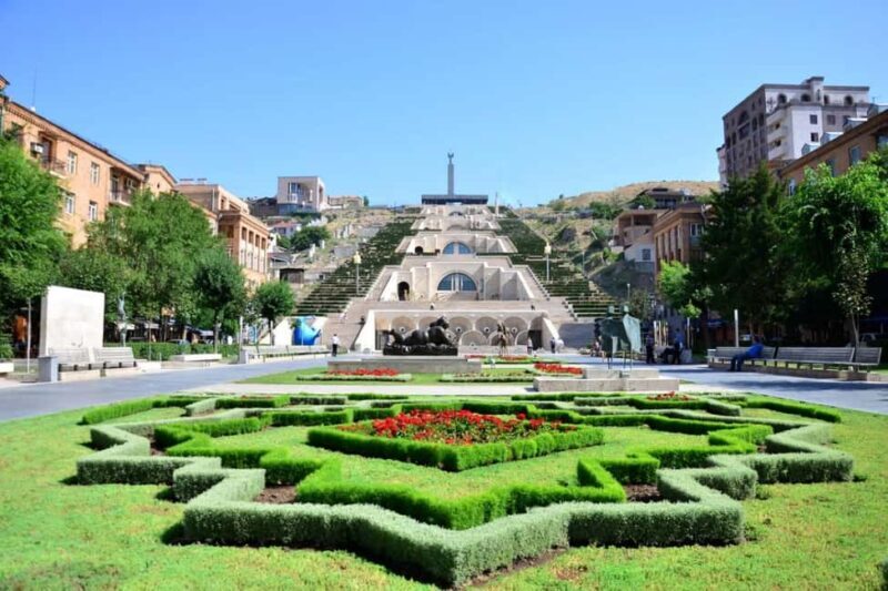 Sightseeing tour in Yerevan, Megerian Carpet, Soviet Club - Discover Yerevan, Megerian Carpet, and Soviet Nostalgia in One Tour