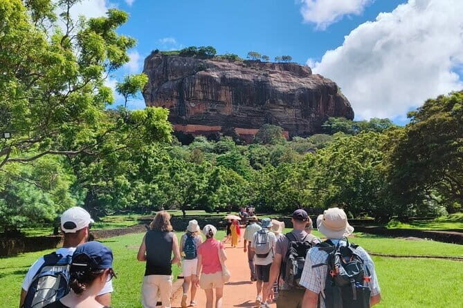 Sigiriya Rock Tour & Minneriya Halfday Safari Tour Sri Lanka - Key Points