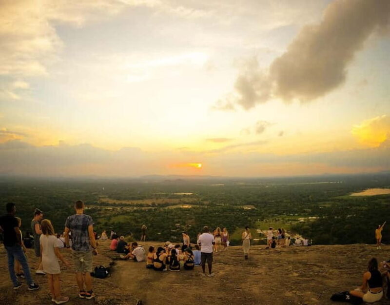 Sigiriya: Sigiriya or Pidurangala Sunrise/Sunset Hike - Discover the Magic of Sigiriya or Pidurangala at Sunrise or Sunset