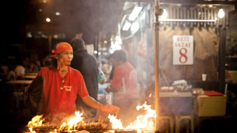 Signature Night Tour: Walk Through Marina with Food Tastings - FAQ