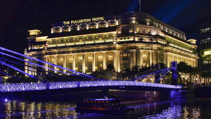 Signature Night Tour: Walk Through Marina with Food Tastings - The Sum Up