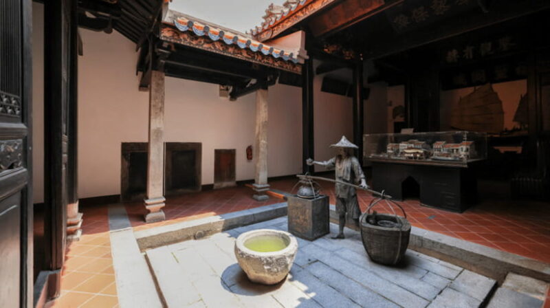 Signature Urban Night Tour: Sunset Street Food in Singapore - Key Points