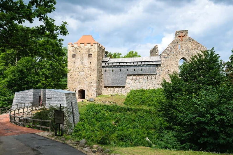 Sigulda Hiking Tour: A Day in the Switzerland of Latvia - What Do the Reviews Say?