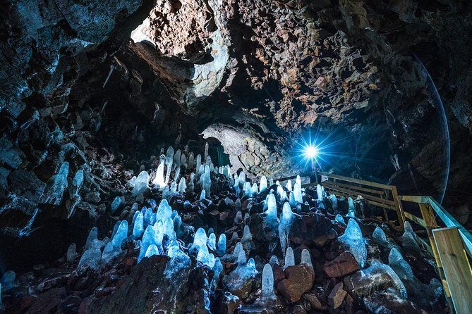 Silver Circle Tour: Lava Cave and Waterfalls Small-Group Day Tour - Introduction: A Day with the Silver Circle Tour