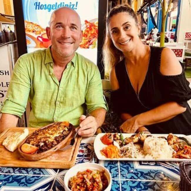 Singapore: Arab Street Sultan Mosque - Arabian Night Dinner - A Closer Look at the Experience