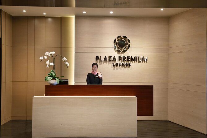 Singapore Changi Airport Plaza Premium Lounge at Terminal 1 - Who Will Love This Lounge?