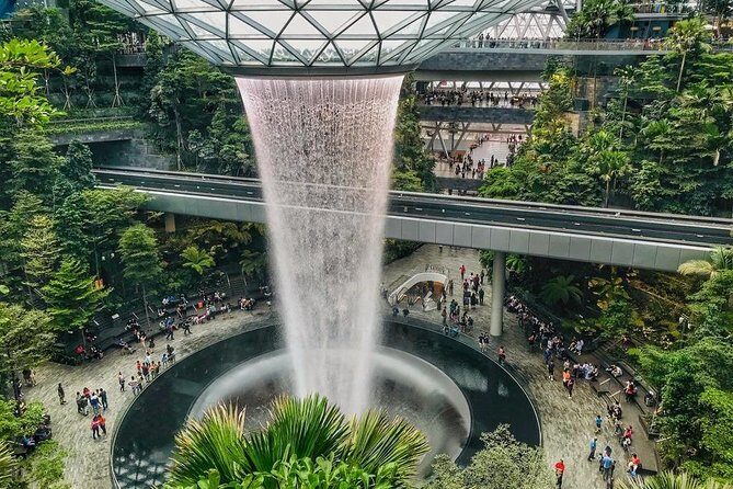 Singapore Changi Jewel Highlights Walking Tour - Experience the Beauty and Brilliance of Singapores Jewel Changi Airport