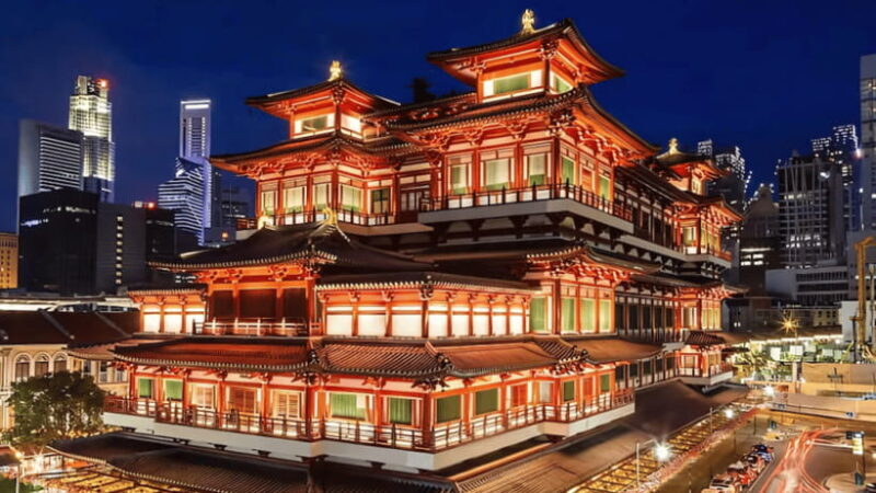 Singapore: Chinatown Hidden Treasure Walking Tour with Snack - Exploring Singapore’s Chinatown: A Closer Look at the Tour