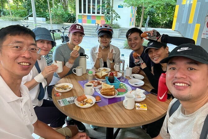 Singapore Cycling Tour - Rail Corridor to Civic District - Who Will Love This Tour?