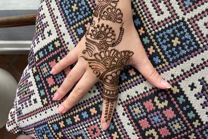 Singapore Essential Private Walking Tour - Key Points