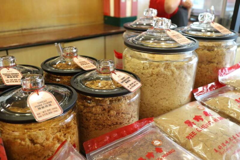 Singapore: Foodie Experience Guided Tour with 5 Tastings - How It All Comes Together: The Experience