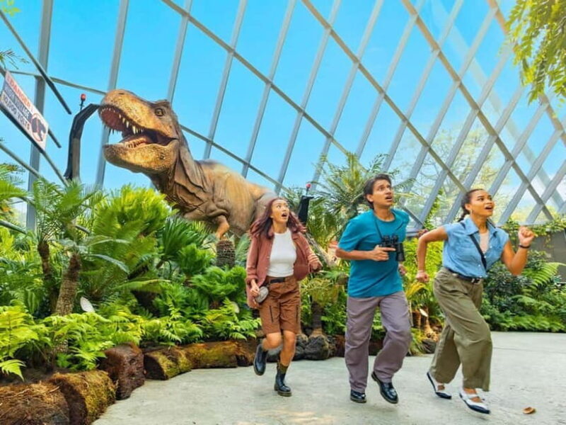Singapore: Gardens by the Bay & Jurassic World with Pickup - Key Points