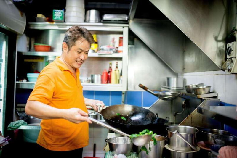 Singapore: Hawker Culture Food Tour and Sightseeing - A Deep Dive into the Experience