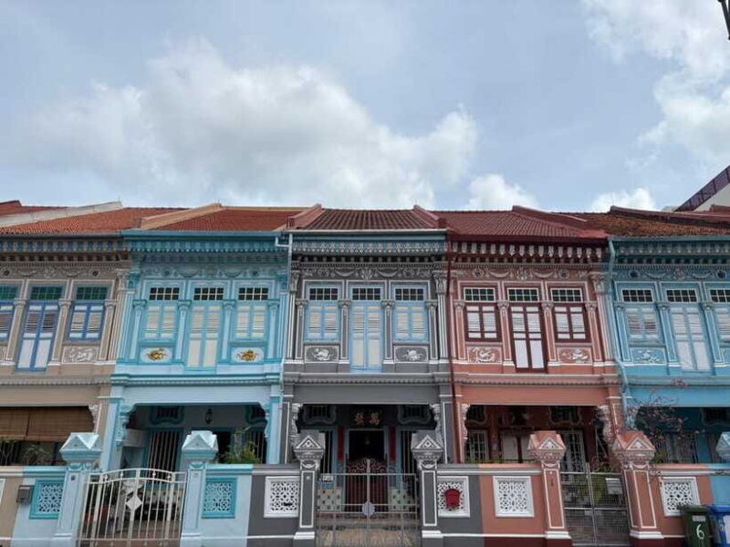 Singapore Limousine Van Tour:  Shopping & Street Food Trail - FAQ