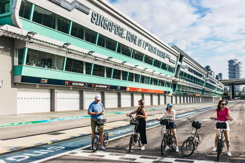 Singapore: Lion City Highlights Bike Tour - Who Will Enjoy It Most?