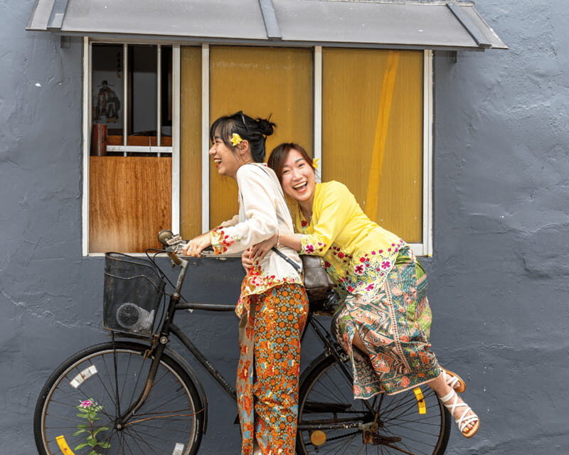 Singapore: Peranakan Culture and City Highlights Tour - Frequently Asked Questions