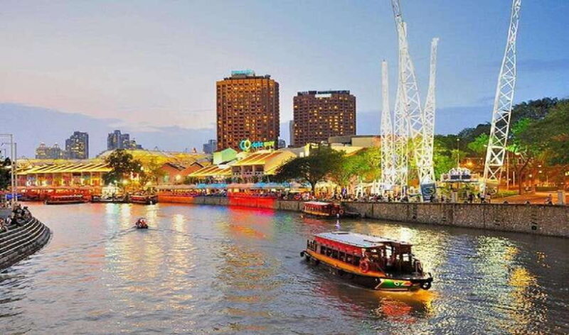 Singapore: Private Nighttime Sightseeing with River Cruise - A Closer Look at the Singapore Night Tour