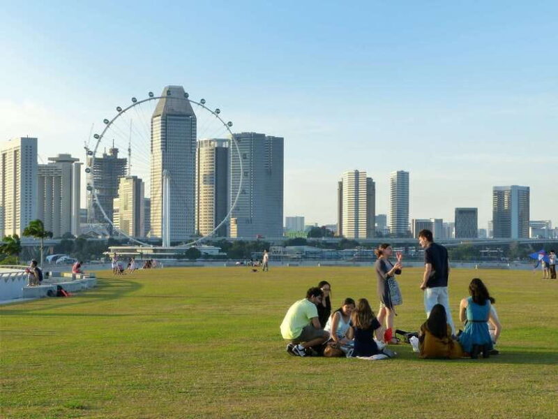 Singapore: Private Walking Tour with a Local - Authentic Experiences that Shaped the Reviews
