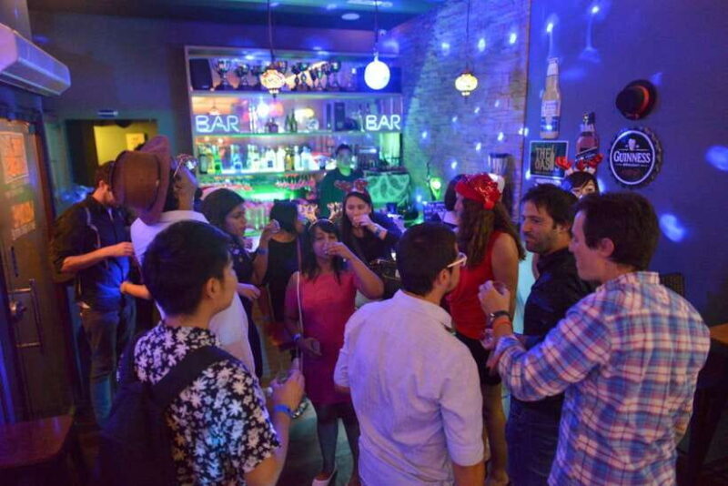 Singapore Pub Crawl - Party like a Local - Key Points