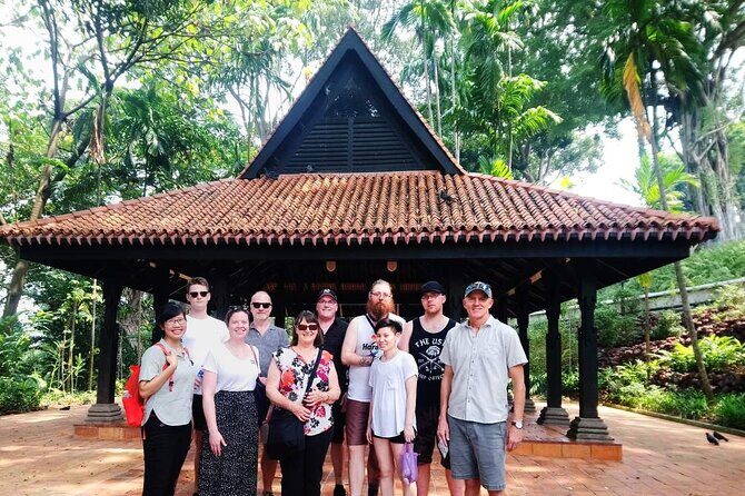 Singapore Walks Half Day Tour at Battlebox and Fort Canning Hill + Merchandise - Dive into Singapore’s Military and Colonial Past