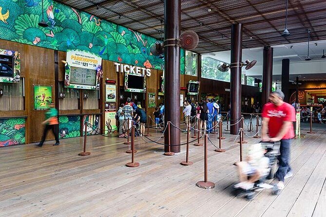 Singapore Zoo with Tram Ride Experience for Tourist - FAQ