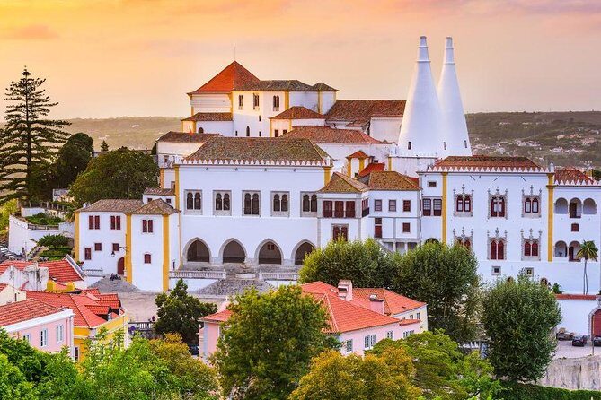 Sintra ALL PALACES - small groups (2-6pax) PRIVATE TOUR - Ease and Approachability of the Private Tour