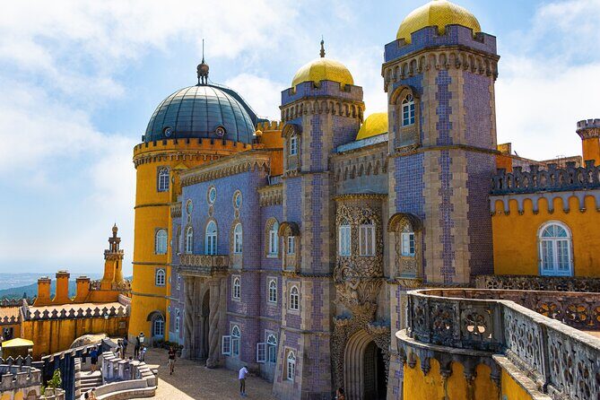 Sintra-Cascais-Pena Palace 8-People Small Group Tour from Lisbon - FAQs