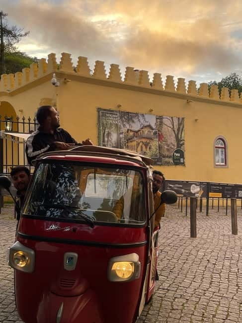 Sintra: Pena Palace and Park Entry Ticket with Tuk Tuk Ride - Who Is This Tour Best For?
