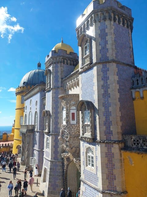 Sintra: private tuk tuk tour of the mountains and palaces - Key Points