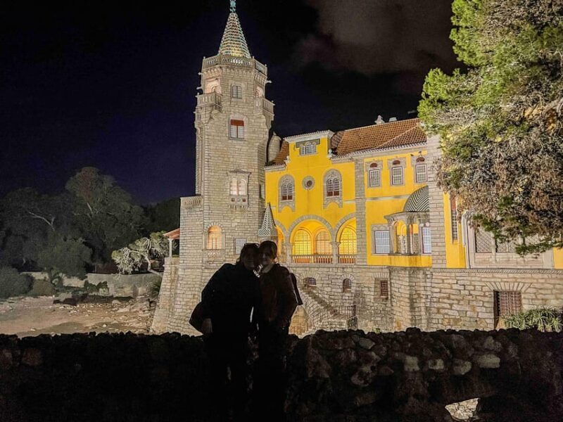 Sintra: Sightseeing Night Tour with Drinks - Transportation and Group Size