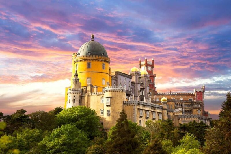 Sintra:Pena Palace,Moorish Castle & Q-Regaleira Private Tour - Detailed Itinerary Breakdown