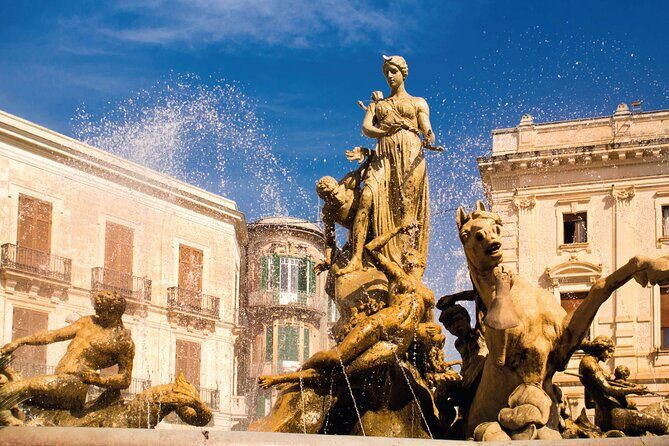 Siracusa Walking Tour with Audio and Written Guide by a Local - Who Should Consider This Tour?
