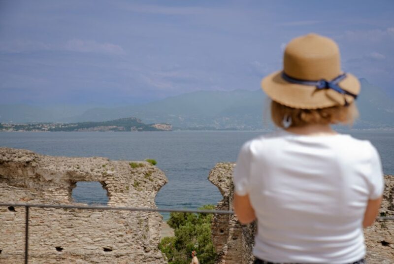 Sirmione: Grotte di Catullo Archeological Tour - Key Points